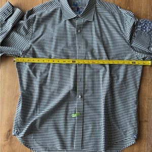 Robert Graham tailored fit 3XL. Navy checkered pattern Excellent condition.